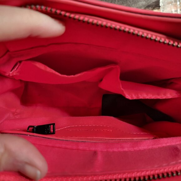 BADGLEY MISCHKA HOT PINK VEGAN LEATHER HANDBAG CROSSBODY - Picture 8 of 15